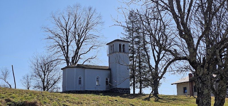 Cerkev Marija Pomagaj - dodatna slika