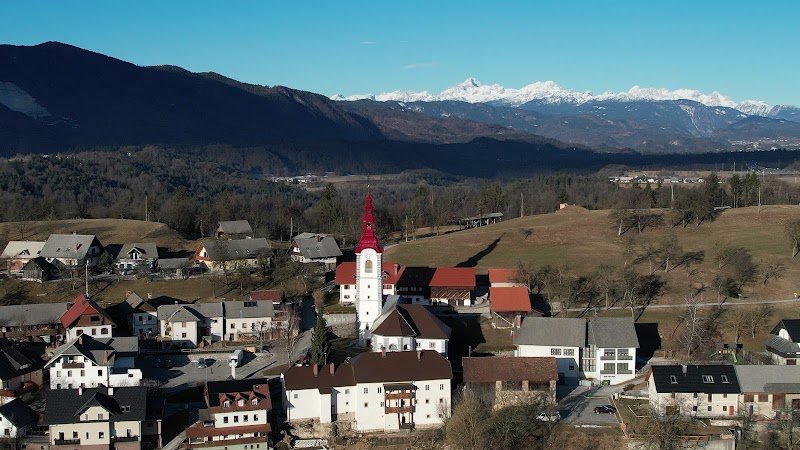 Cerkev Marije Pomočnice - dodatna slika