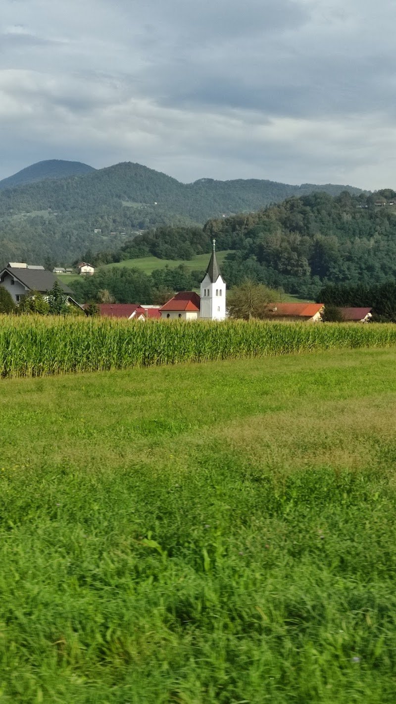Cerkev Marije Pomočnice - dodatna slika