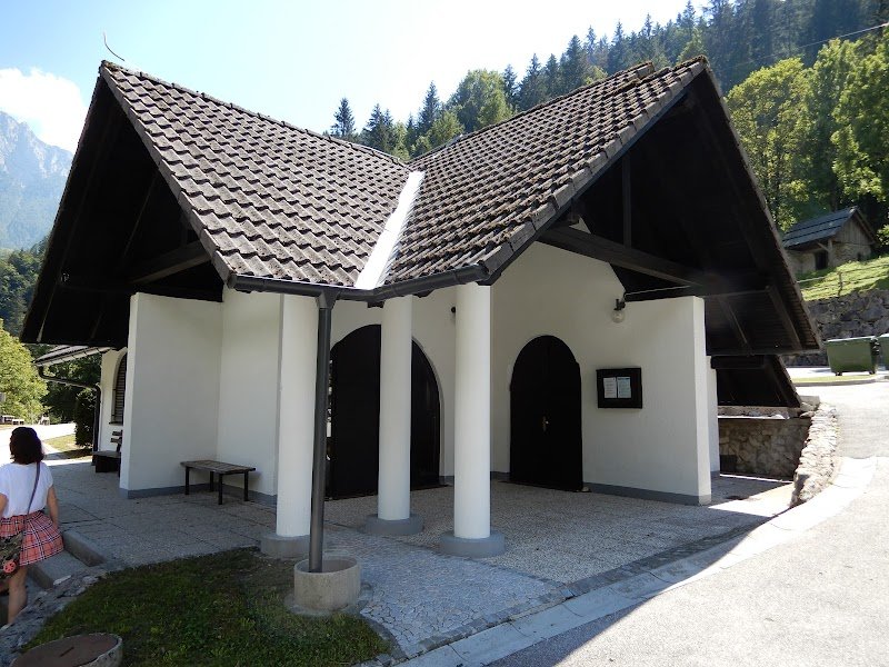 Cerkev Marije Snežne - dodatna slika