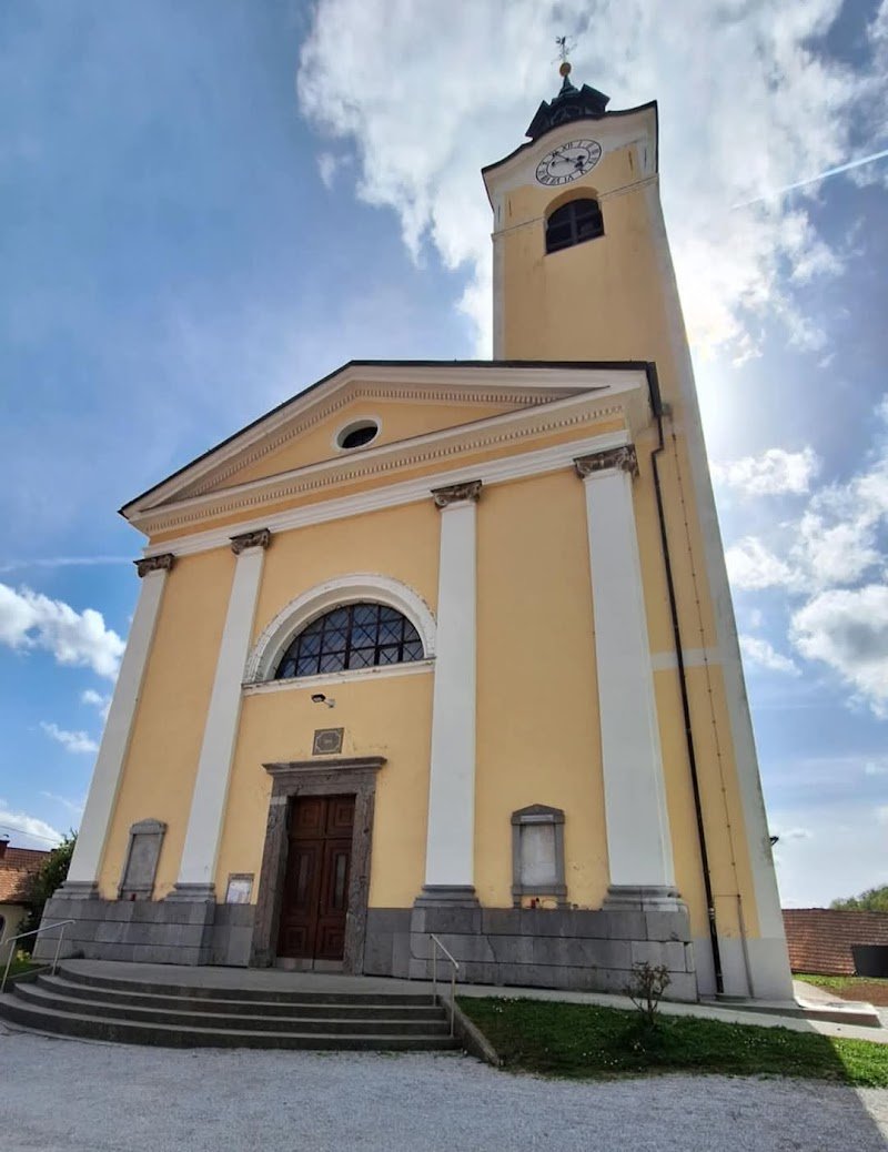 Cerkev Sv. Andrej Vače