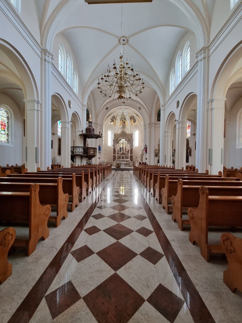Cerkev Sv. Križ