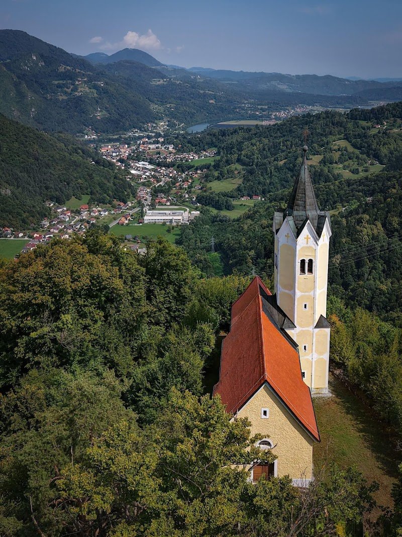 Cerkev Žalostne Matere Božje