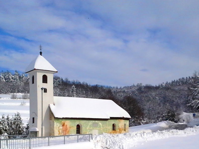 Cerkev sv. Družina - dodatna slika