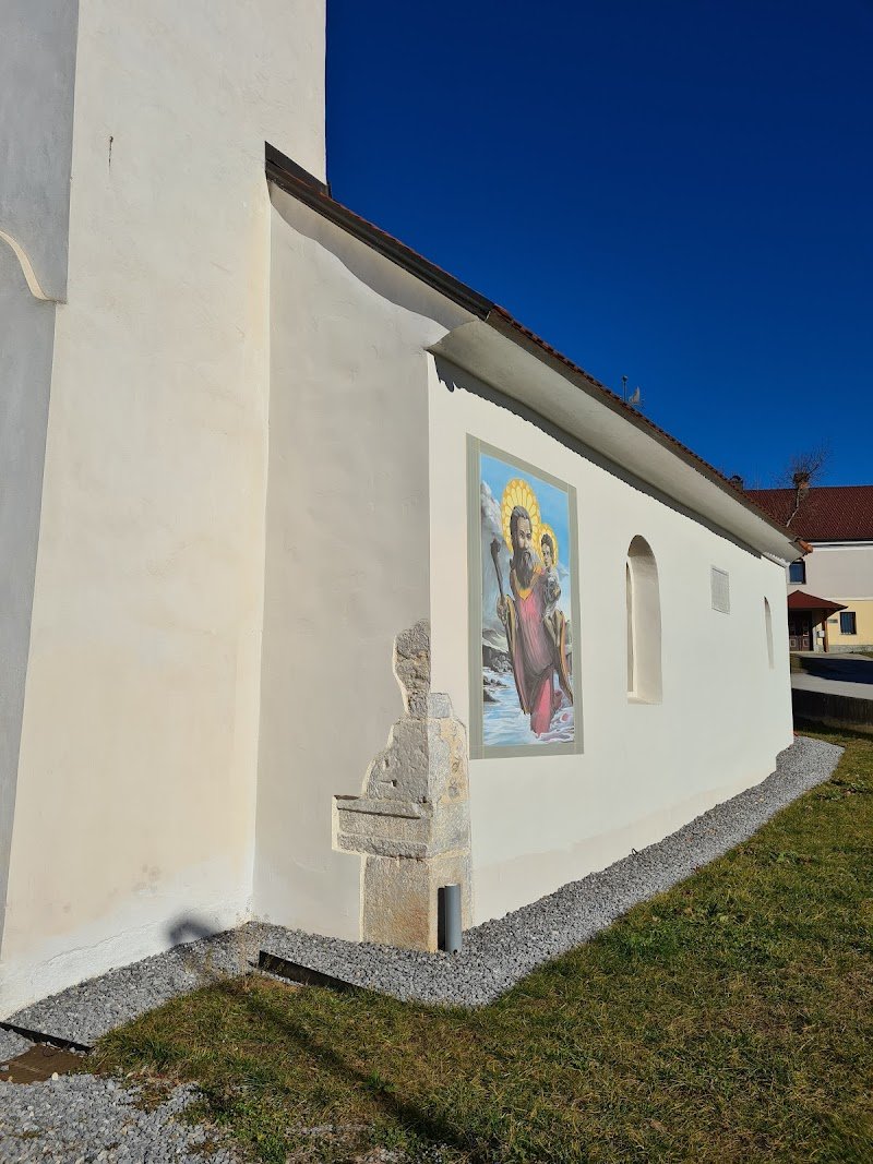 Cerkev sv. Družina - dodatna slika