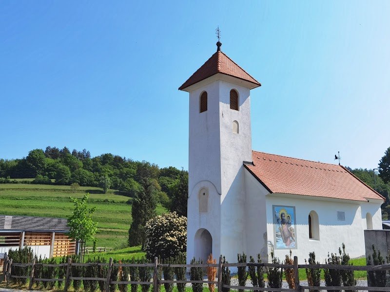 Cerkev sv. Družina