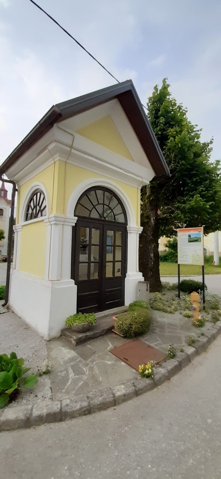 Cerkev sv. Janeza Krstnika - dodatna slika