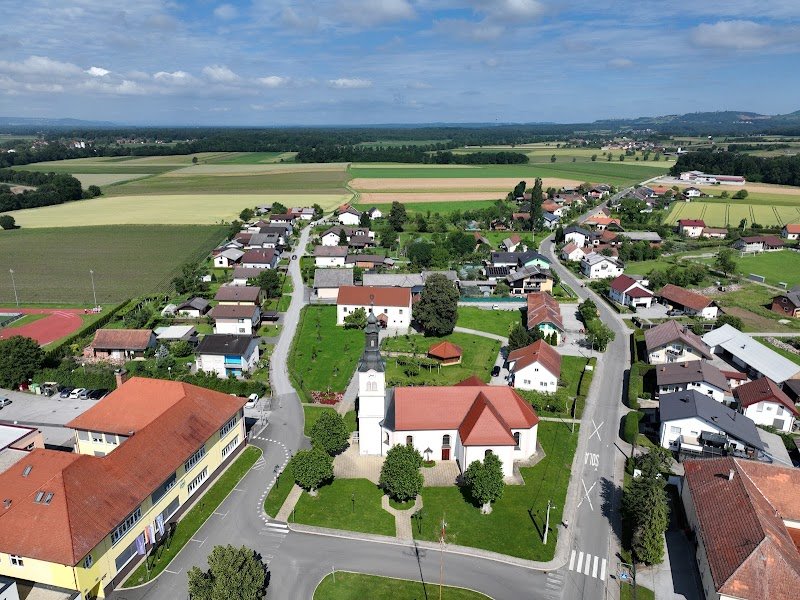 Cerkev sv. Jožefa - dodatna slika