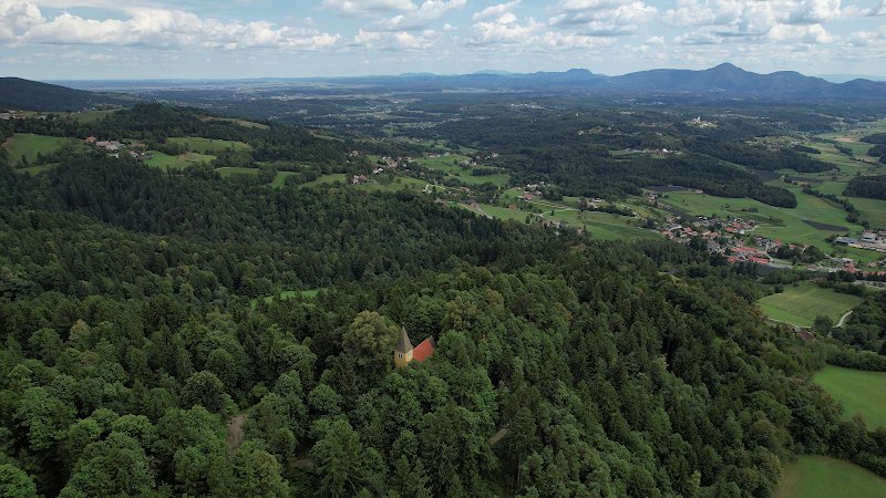 Cerkev sv. Mohorja in Fortunata - dodatna slika