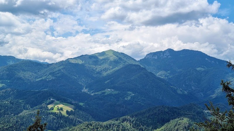 Cerkev sv. Primoža in Felicijana - dodatna slika