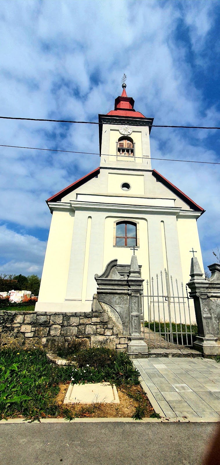 Cerkev svete Ane - dodatna slika