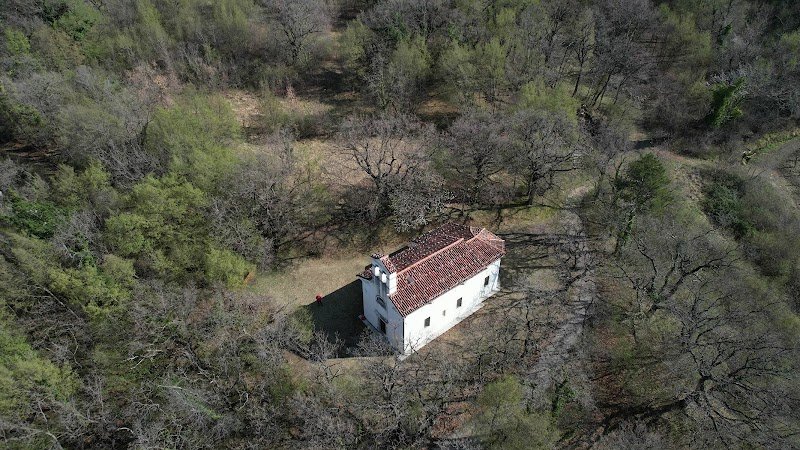 Cerkev svetega Ahaca - dodatna slika