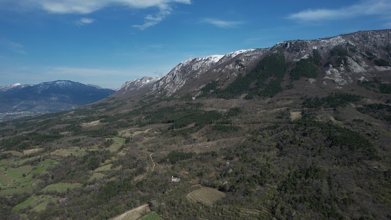 Cerkev svetega Ahaca - dodatna slika