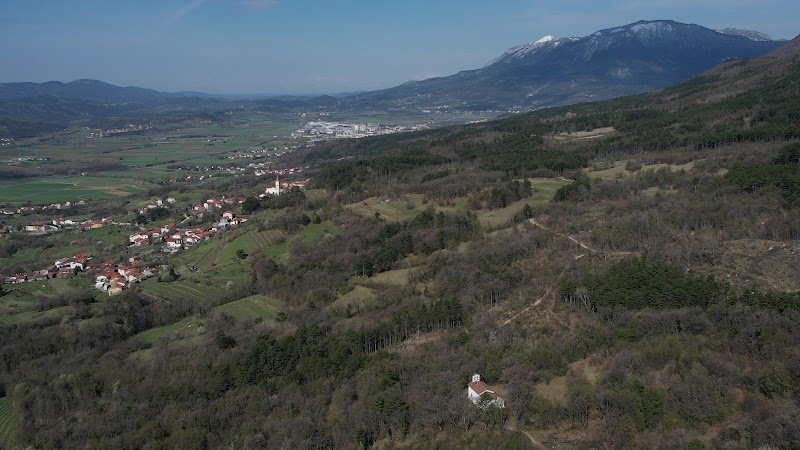 Cerkev svetega Ahaca - dodatna slika