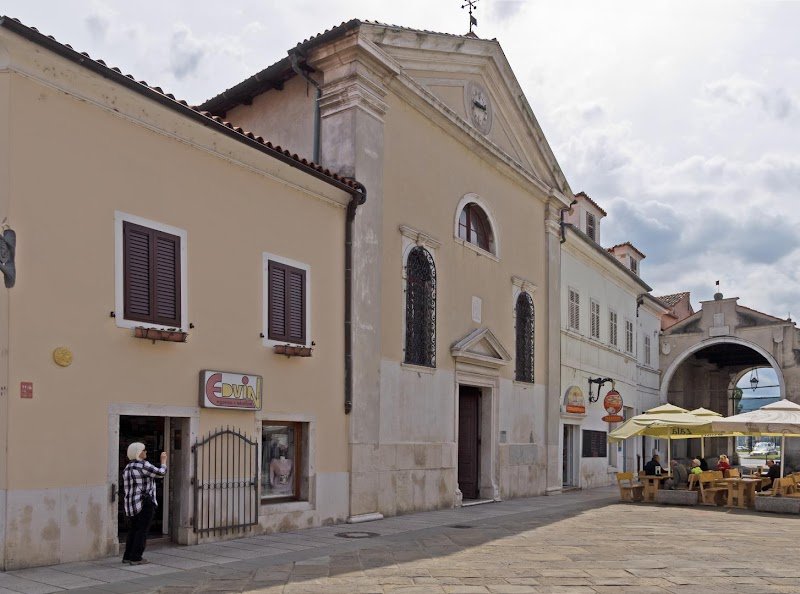 Cerkev svetega Bassa / Chiesa di San Basso