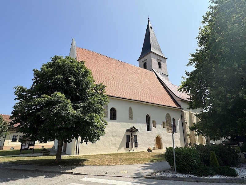 Evangeličanska cerkev Apače
