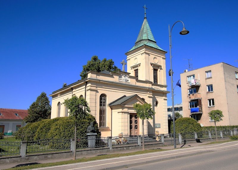 Evangeličanska cerkev / Evangélikus templom