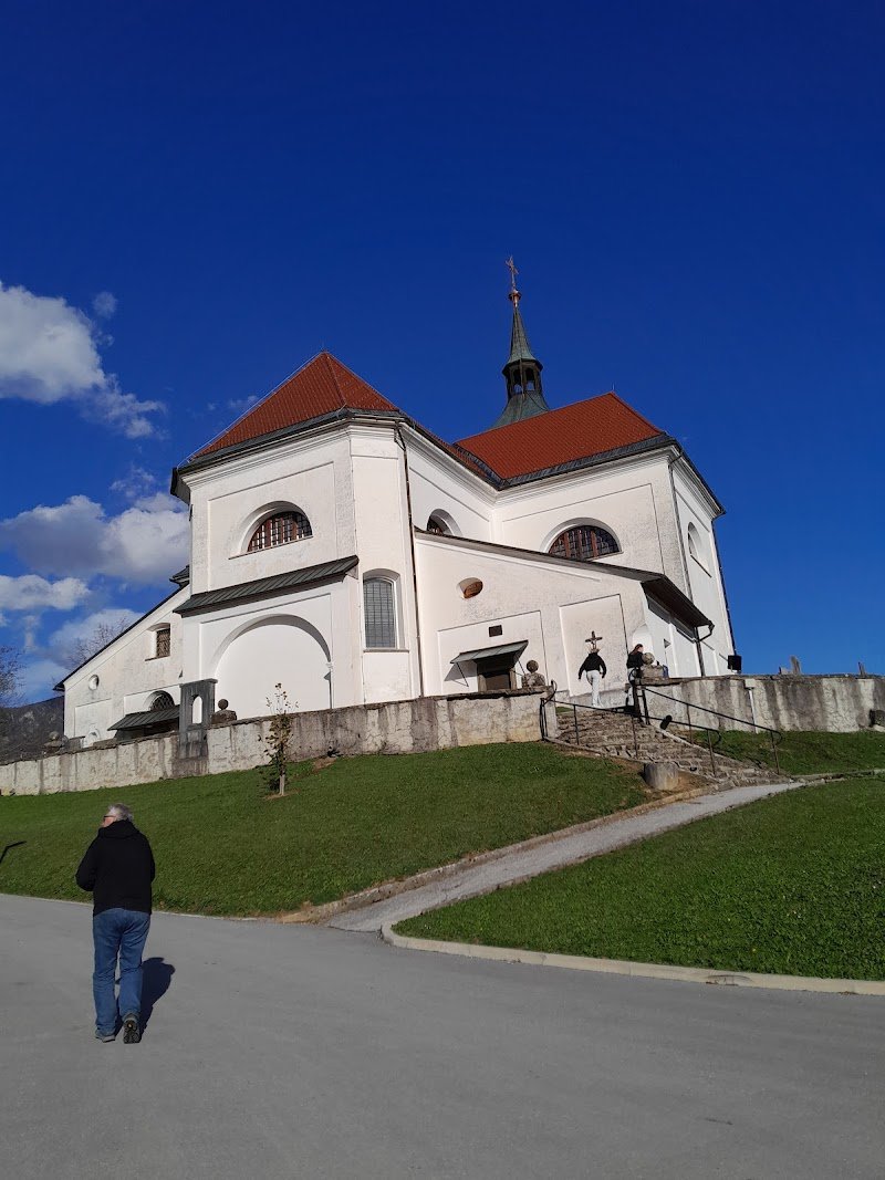 Župnijska cerkev sv. Frančiška Ksaverija - dodatna slika