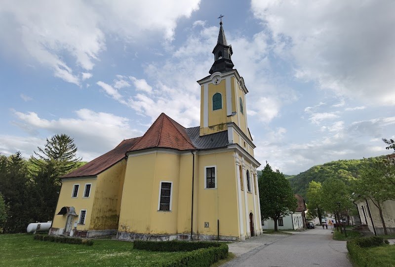 Župnijska cerkev sv. Janeza Krstnika