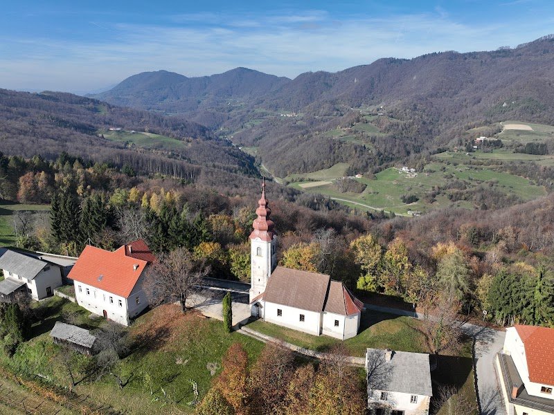 Župnijska cerkev sv. Lenarta