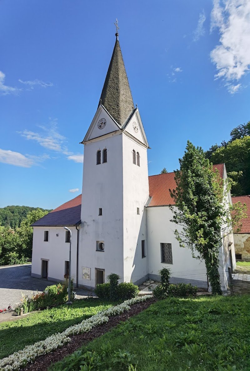 Župnijska cerkev sv. Lovrenca
