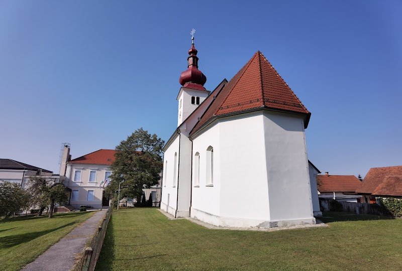 Župnijska cerkev sv. Roka in sv. Sebastijana