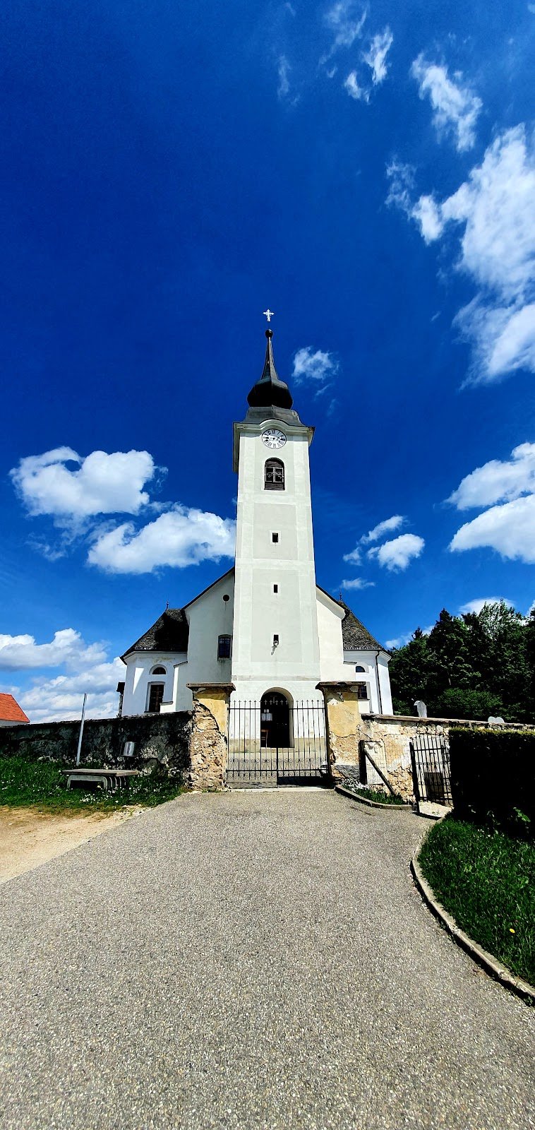Župnijska cerkev sv. Vida